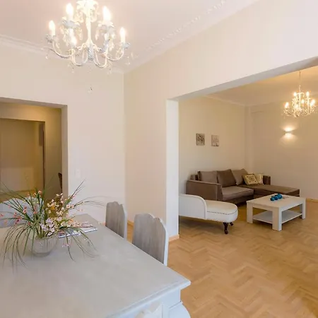 Apartament The Bright *